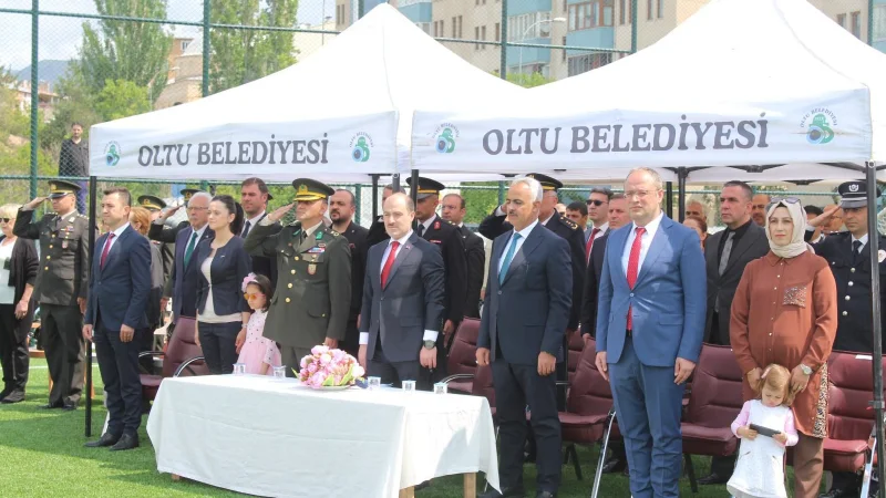 Oltu'da 19 Mayıs Atatürk'ü Anma, Gençlik ve Spor Bayramı Coşkuyla Kutlandı