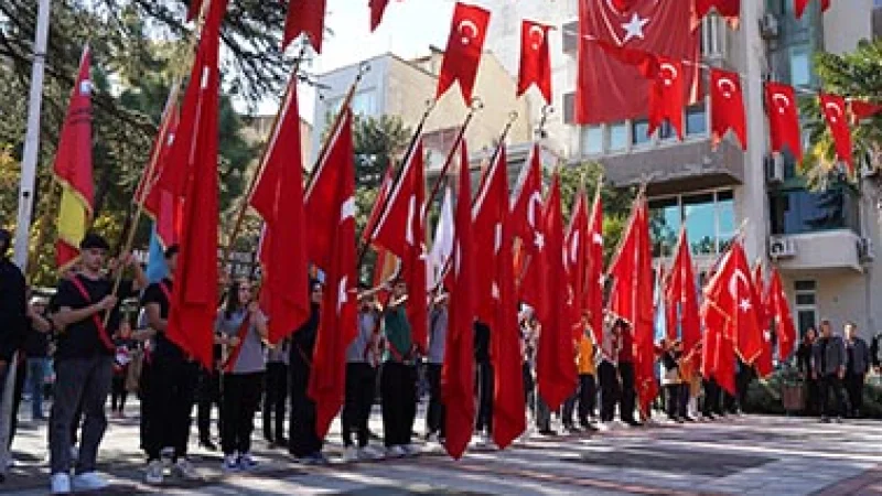 Orhangazi'de 29 Ekim Cumhuriyet Bayramı Coşkuyla Kutlandı