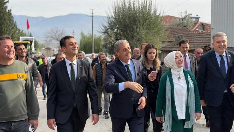 Pamukova'da Asfalt Çalışmaları Sürüyor: Şeyhvarmaz'da Sona Gelindi