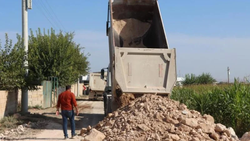 Şanlıurfa'da 10 Kilometrelik Grup Yolunda Yenileme Çalışmaları Sürüyor
