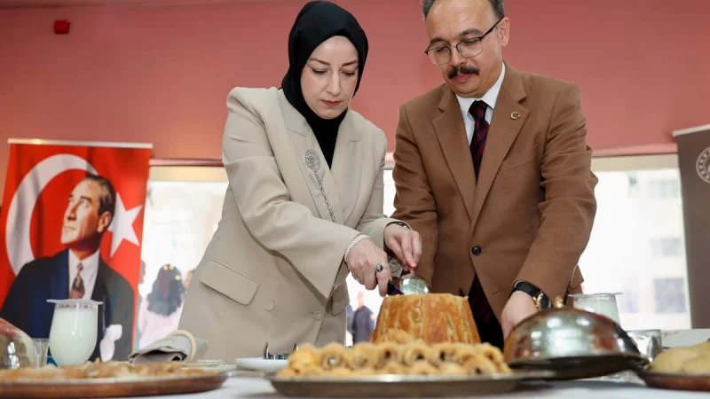 Siirt'in Yöresel Lezzetleri İçin 'Sabat Siirt Mutfağı' Hizmete Açıldı
