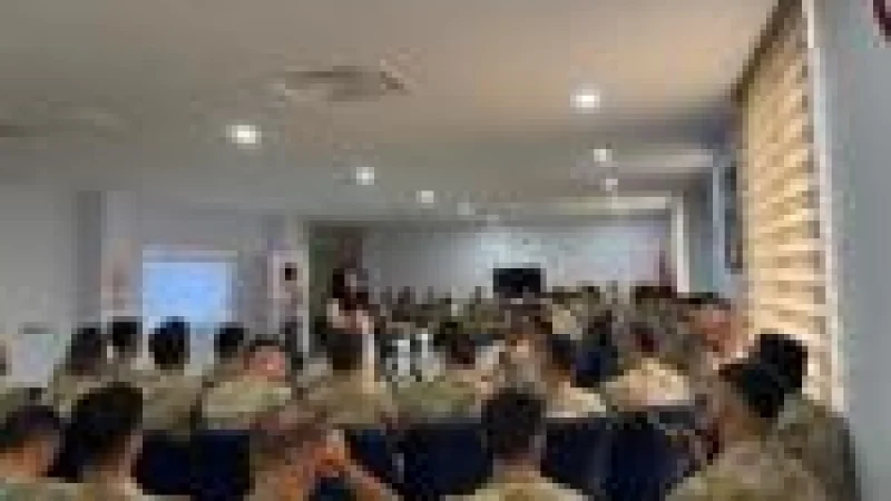 Siirt'te Jandarma Personeline Yönelik Koruyucu Aile Eğitimi Düzenlendi