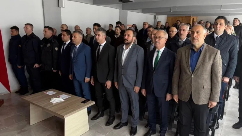 Tirebolu'da İstiklal Marşı'nın Kabulü ve Mehmet Akif Ersoy'u Anma Programı Düzenlendi