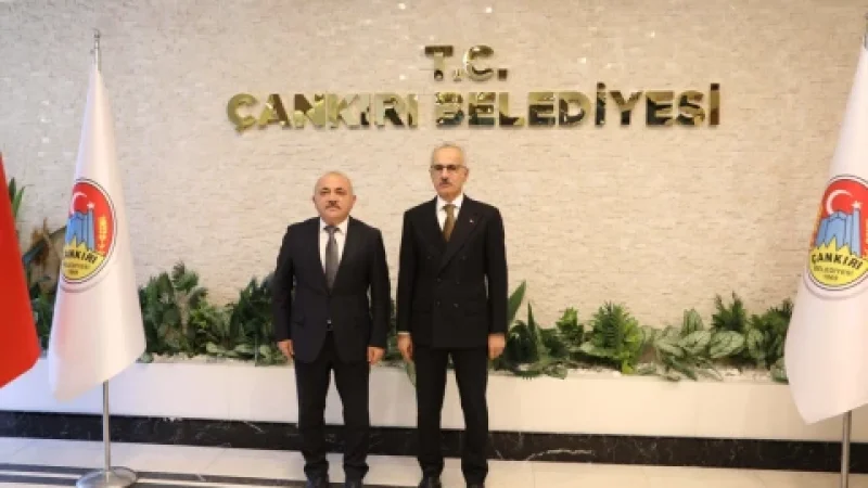 Ulaştırma ve Altyapı Bakanı Uraloğlu’ndan Çankırı Belediyesine Ziyaret