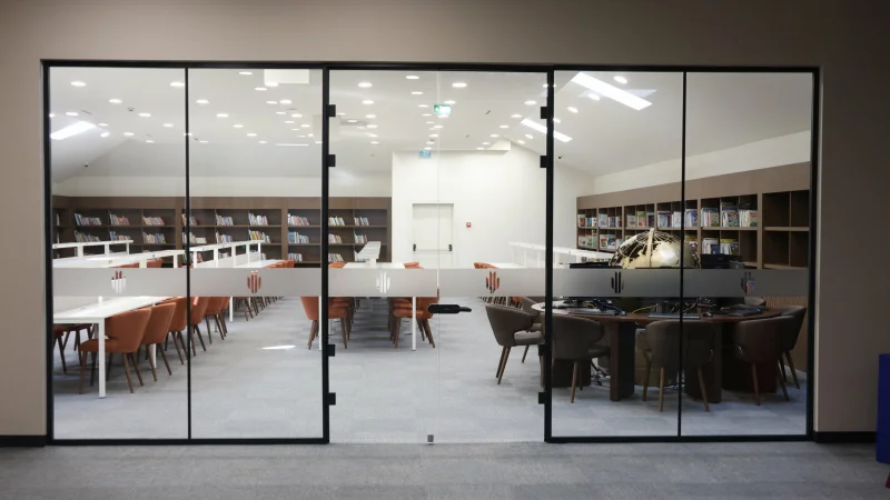 Ümraniye'de Öğrencilere Modern Kütüphane Desteği