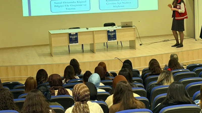 Vize Meslek Yüksekokulu Öğrencilerine 'Saygılı Yaşam ve Güvenli İlişkiler' Eğitimi