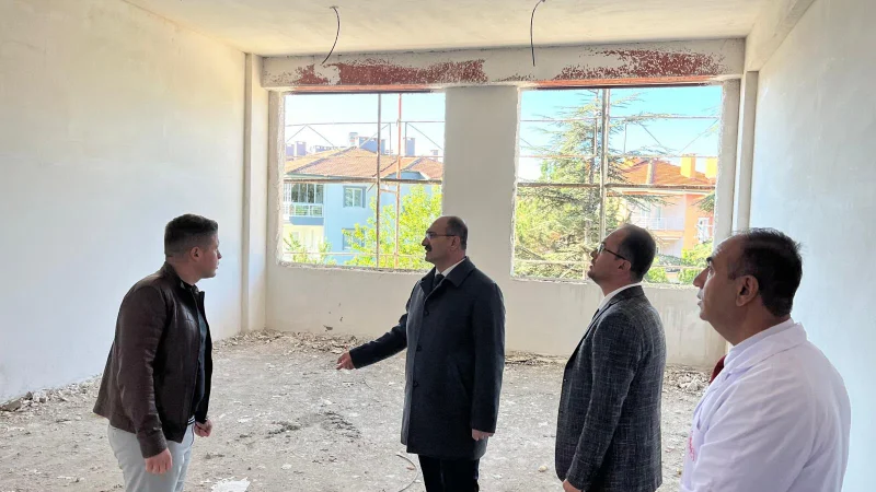 Yalvaç'ta Yapımı Süren Eğitim Yatırımları Yerinde İncelendi