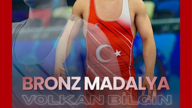 Zile Belediyesporlu Volkan Bilgin'den Dünya Üçüncülüğü