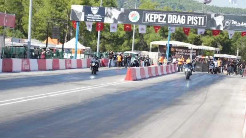 Antalya Kepez'de Motor Sporları Heyecanı: MotoDrag Şampiyonası Başladı