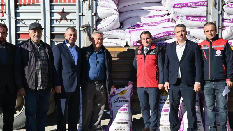 Emirdağ'da Çiftçilere Yüzde 50 Hibeli Buğday Tohumu Dağıtıldı