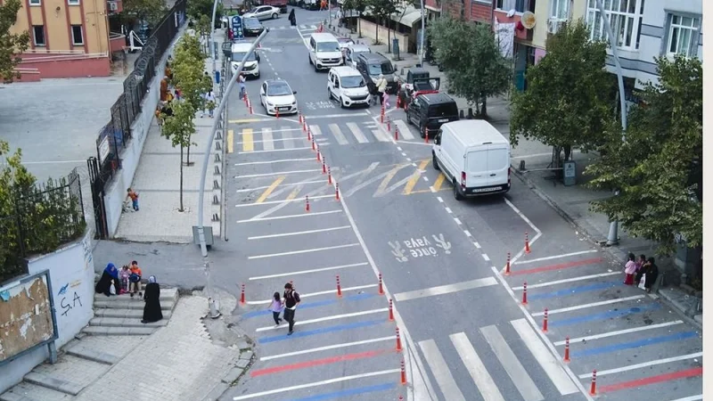 İstanbul'da Üç Okul Çevresi Daha Güvenli Hale Getirildi