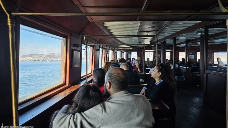 Bergama Vapuru ile Tarihe Yolculuk Başladı: Yoğun İlgi Gören Sezonun İlk Turunda Biletler Tükendi