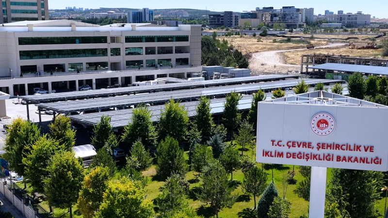 Çevre, Şehircilik ve İklim Değişikliği Bakanlığı elektrik ihtiyacının yüzde 90'ını güneşten karşılayacak