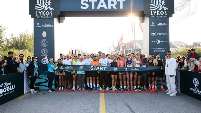 Denizli'de 2. Lykos Yarı Maratonu rekor katılımla koşuldu