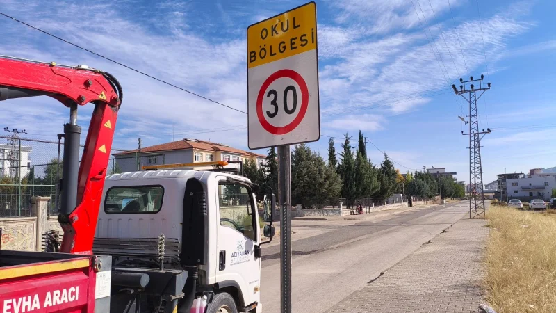 Adıyaman'da Okul Çevrelerinde Trafik Güvenliği Artırılıyor