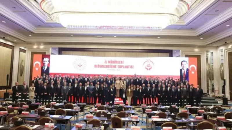 Aile ve Sosyal Hizmetler İl Müdürleri Ankara'da Bir Araya Geldi