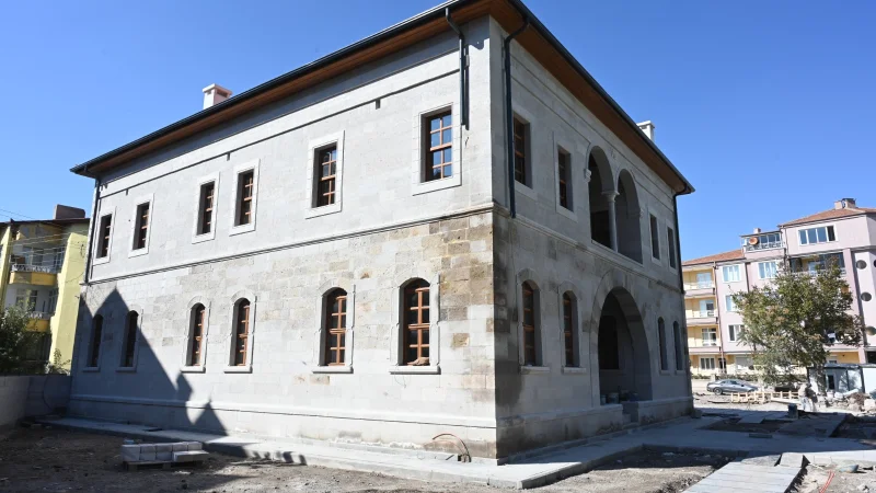 Aksaray'da Tarihi Konak Restorasyonla Kültür ve Sanat Yaşamına Kazandırılıyor