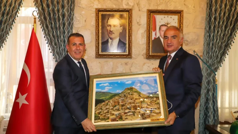 Bakan Ersoy ve Prof. Dr. Aziz Sancar'dan Savur Belediyesi'ne Ziyaret