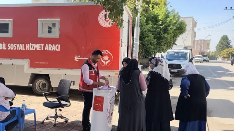 Batman'da Mobil Sosyal Hizmet Aracı Balpınar Beldesine Ulaştı