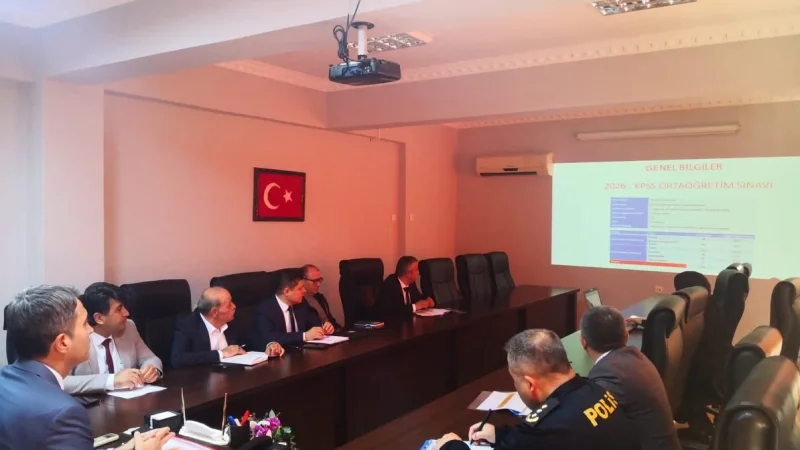 Bucak'ta KPSS Öncesi Sınav Koordinasyon Kurulu Toplandı