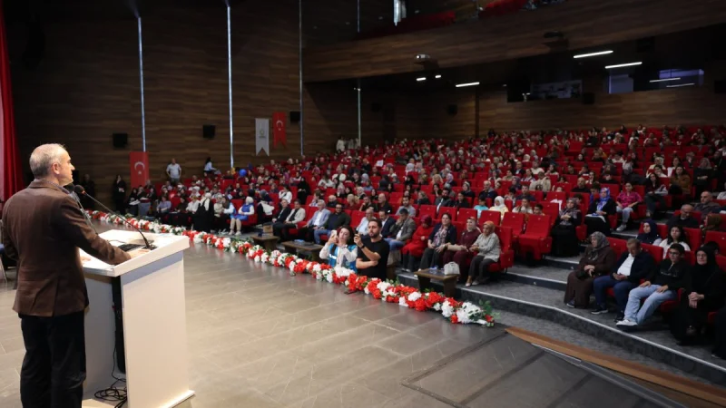 Çayırova 7. Kitap Günleri'nde Prof. Dr. Oytun Erbaş Söyleşisi