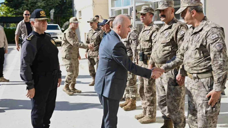 Elazığ Valisi Hatipoğlu'ndan Özel Harekat Şube Müdürlüğü'ne Ziyaret