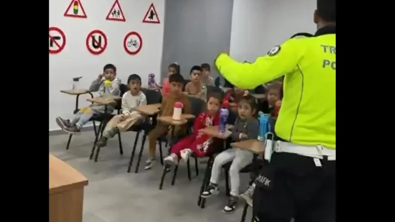 Elazığ'da Öğrencilere Trafik Bilinci Eğitimi Verildi