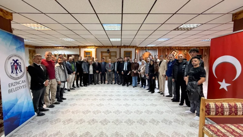 Erzincan Belediye Başkanı Bekir Aksun, Gazeteciler Günü'nde Basın Mensuplarıyla Buluştu