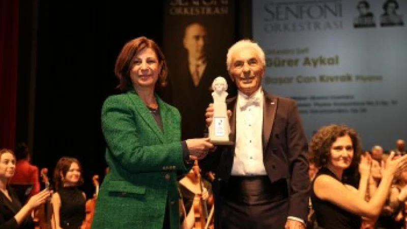 Eskişehir'de Klasik Müzik Rüzgarı: Beethoven, Weber ve Elgar Eserleri Seslendirildi