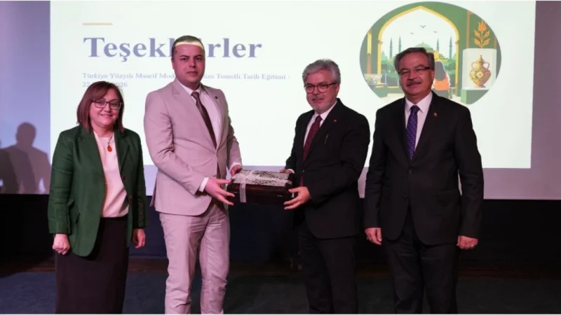 Gaziantep'te 'Türkiye Yüzyılı Maarif Modeli'nde Müze Temelli Tarih Eğitimi' Konferansı