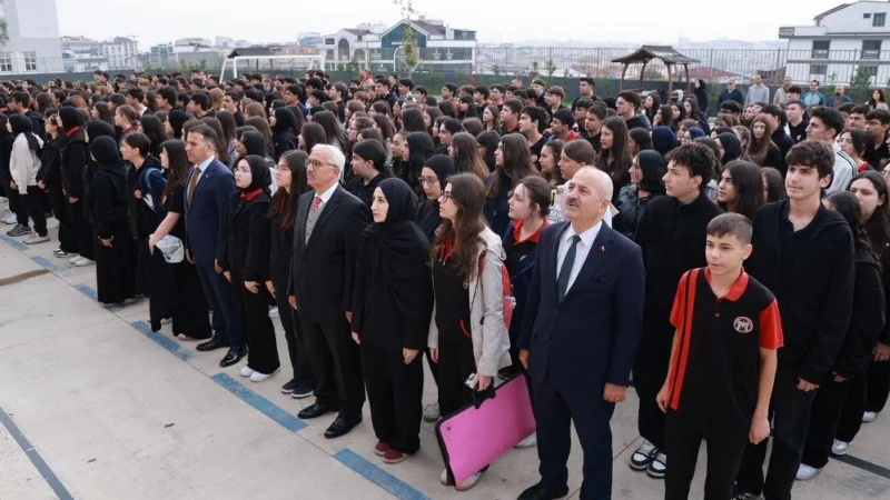 Gebze'de Protokol Haftaya Öğrencilerle Birlikte Başladı
