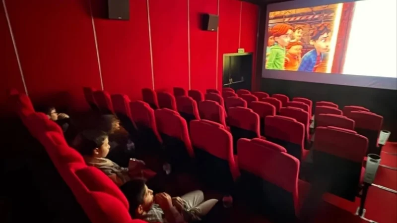 Gümüşhane'de Çocuk Evleri Sitesi sakinleri için sinema günü