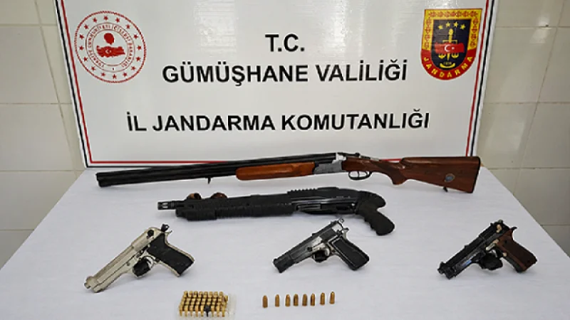 Gümüşhane'de Jandarmadan Silah Operasyonu: Çok Sayıda Ruhsatsız Silah Ele Geçirildi