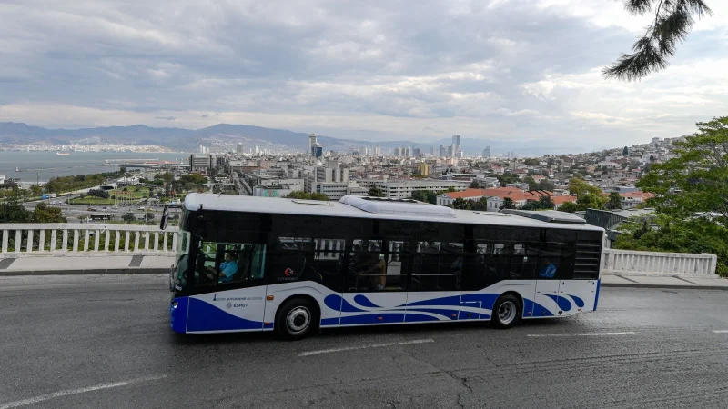 İzmir'de 29 Ekim Cumhuriyet Bayramı'nda toplu ulaşım düzenlemesi