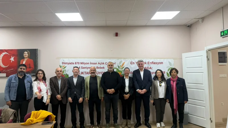İzmit'te Dünya Gıda Günü Kapsamında Gıda Güvenliği Söyleşisi Düzenlendi