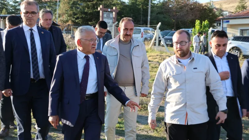 Kayseri İncesu'daki Örenşehir Mahallesi'nde Mozaik Kazı Çalışmaları İncelendi