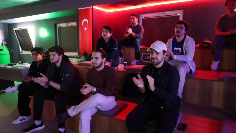 Keçiören'de Üniversiteliler FC 27 Espor PlayStation Turnuvası'nda Buluştu