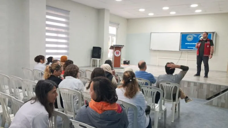 Kırklareli'de Öğretmenlere 'Çocuklar Güvende' Eğitimi