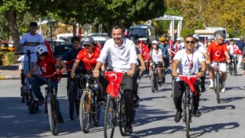 Manavgat'ta Cumhuriyet'in 103. Yılı İçin Bisiklet Sürüşü Düzenlendi