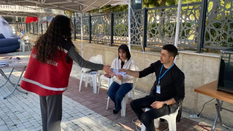 Manisa'da Koruyucu Aile ve Evlat Edinme Hizmetleri İçin Bilgilendirme Çalışması
