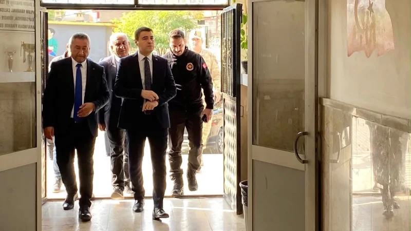 Mardin Mazıdağı'nda Öğrencilerle Kitap Okuma Etkinliği Düzenlendi