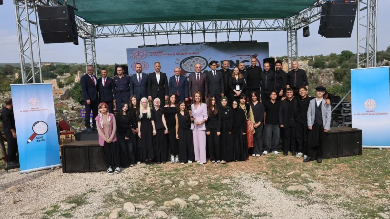 Mersin'de Tarihi Kanlıdivane'de Genç Sanat Sahnesi