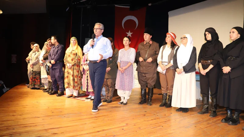 Nazilli'de "Abide-i Aşk" Tiyatro Oyunu Sahnelendi