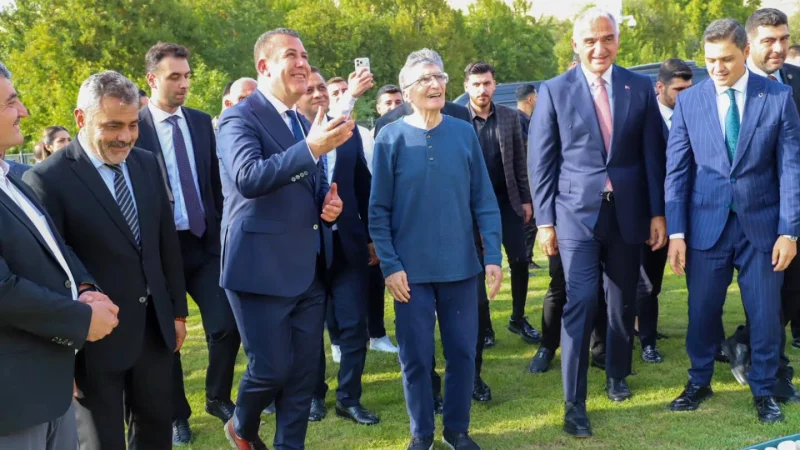 Nobel Ödüllü Prof. Dr. Aziz Sancar'ın Adını Taşıyan Bulvar Törenle Açıldı