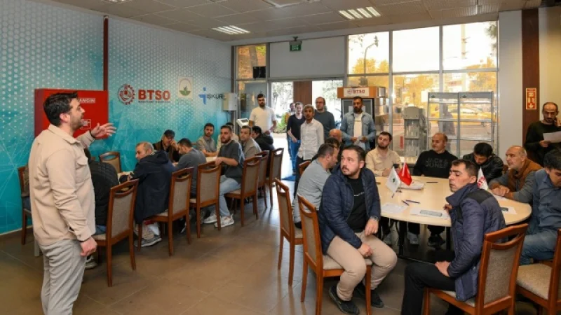 Osmangazi'de Düzenlenen İstihdam Buluşmalarıyla Vatandaşlar İş Kapısı Araladı