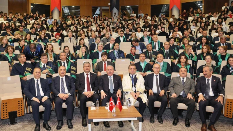 Seyhan Kaymakamı Ekrem İnci Çukurova Üniversitesi Akademik Yıl Açılış Törenine Katıldı