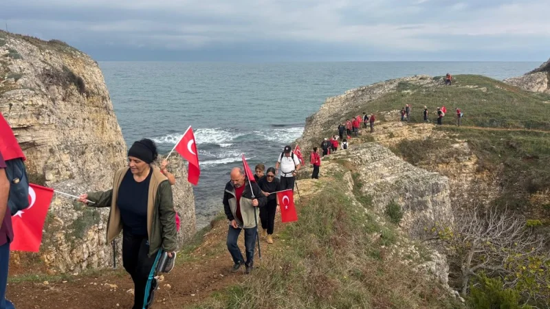 Şile'de Cumhuriyet Coşkusu Kilimli Parkuru'ndaki Doğa Yürüyüşüyle Kutlandı