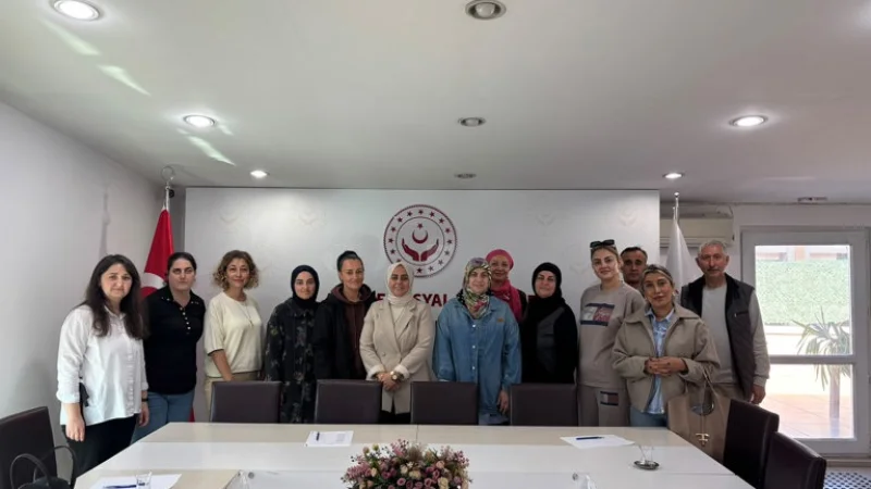 Yalova'da Koruyucu Ailelere Yönelik Eğitim Programı Düzenlendi