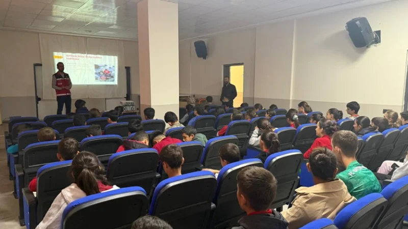 Adıyaman'da Öğrencilere Dijital Bağımlılık ve Akran Zorbalığı Eğitimi