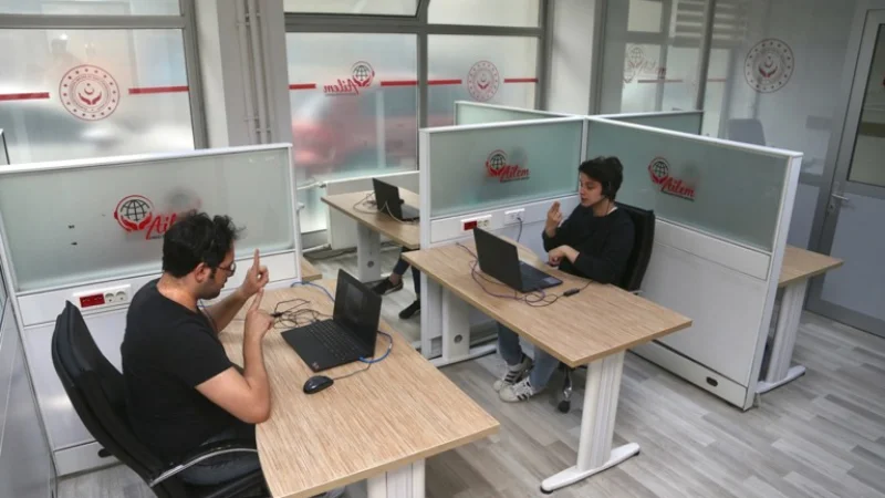AİLEM Engelsiz İletişim Merkezi 335 binden fazla çağrıya tercüme desteği verdi